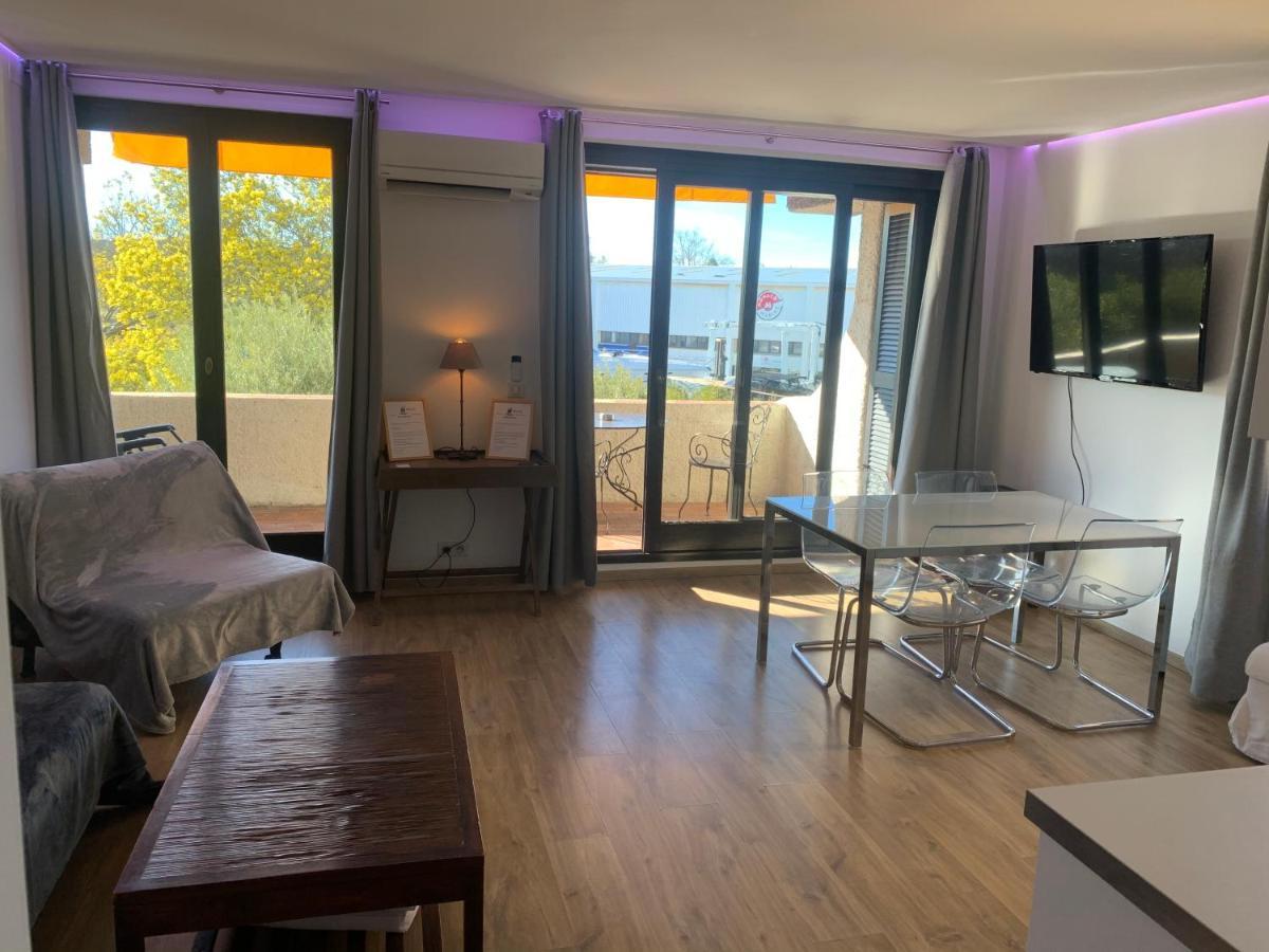 Marines Appartement Cogolin Exterior foto